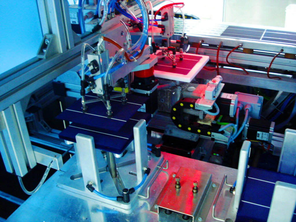 Photovoltaic modules factory – ITER – Instituto Tecnológico y de ...