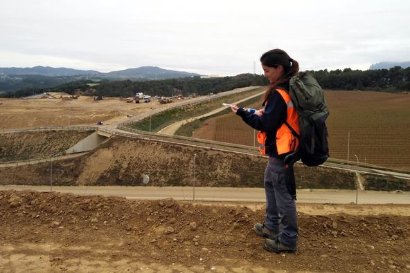 Toma de medidas en vertedero Dipòsit Controlat de Can Mata (Barcelona).